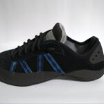 ASIMETRICO GELADA T/24½ AGUJETA ZAPATO P/ROCA Thumbnail